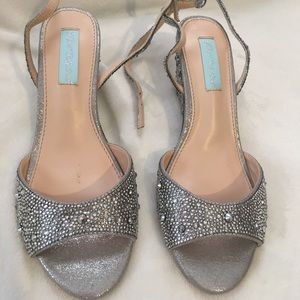 Betsy Johnson Wedge Sandal. NWOT